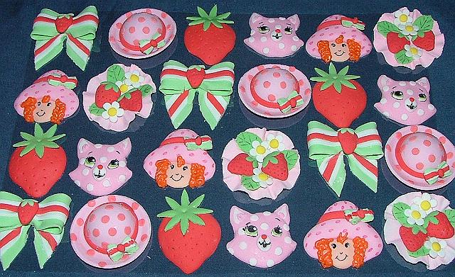 DSCF8238.JPG - Strawberry Shortcake Cupcake Toppers